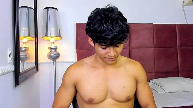 Luca_mashle stripchat live cam model