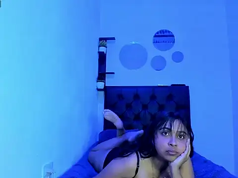 Italy_sweet stripchat live cam model