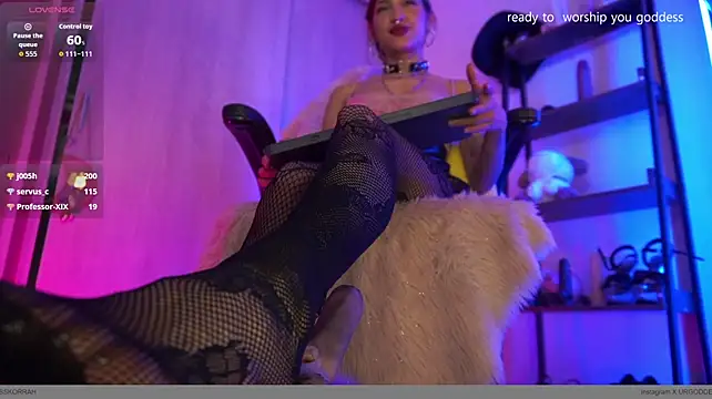 Littlegoddessx stripchat live cam model