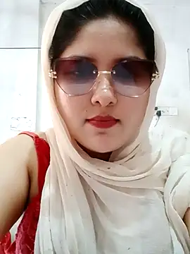 Nusrat-N stripchat live cam model