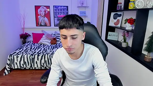 Benji23_ stripchat live cam model