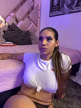 Victoria14_ stripchat live cam model