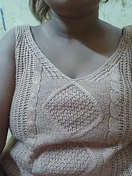 LustyPriya_ stripchat live cam model