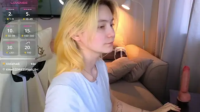 Emily_Miu stripchat live cam model