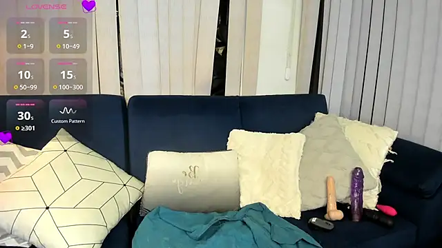 Blue_Cherry stripchat live cam model