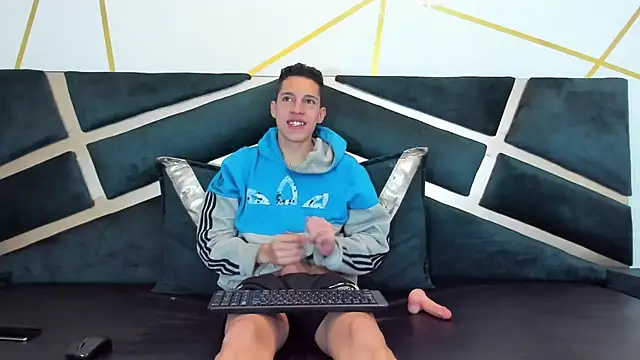 thiago19s stripchat live cam model
