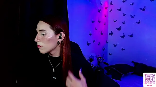 Malud09 stripchat live cam model