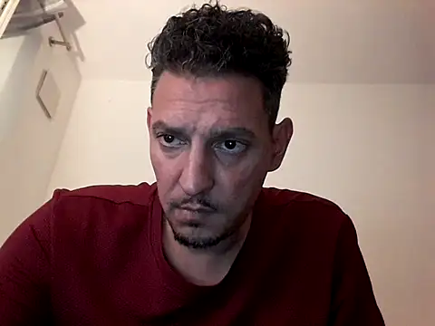 ARTANIS20 stripchat live cam model