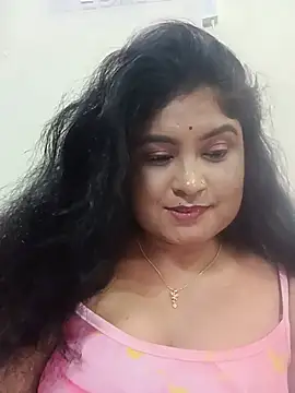 hornyriyanka stripchat live cam model