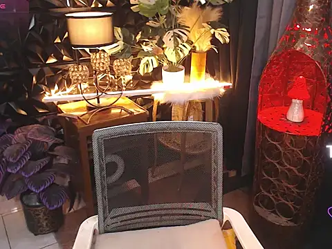 WILDROXIE stripchat live cam model