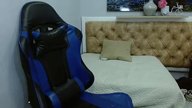StiwenTwink stripchat live cam model
