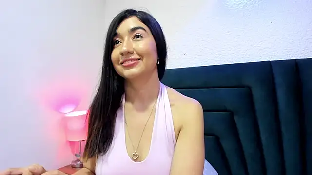 VictoriaRouge_ stripchat live cam model