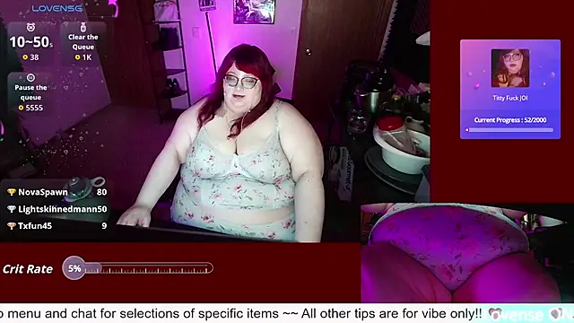 RileySynn stripchat live cam model