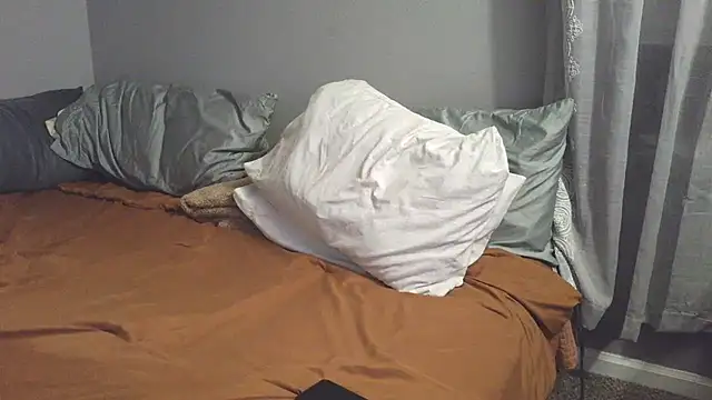 FrankieDRay stripchat live cam model