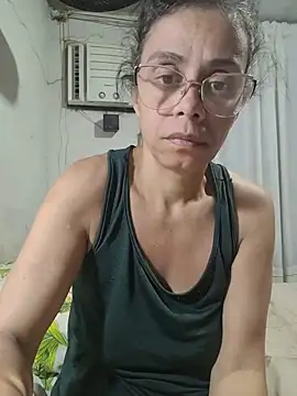 Cristotoza stripchat live cam model