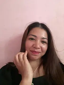 Phiea-nc94 stripchat live cam model