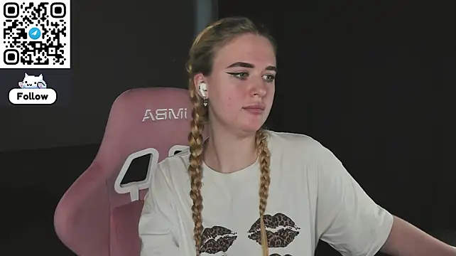 Betany_foxs stripchat live cam model