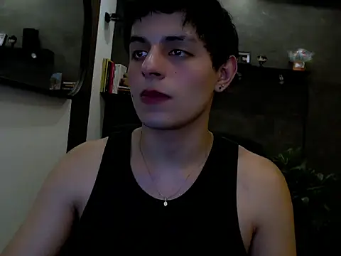 Little_Shotta stripchat live cam model