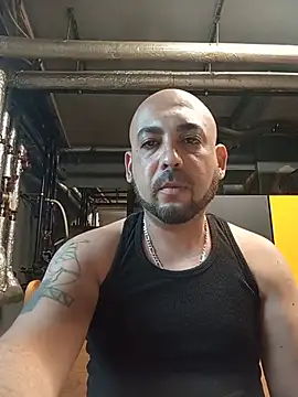 Baszlak34 stripchat live cam model