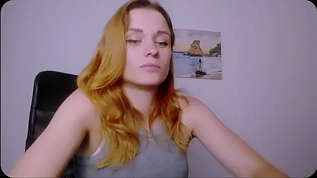 PeppyMia stripchat live cam model