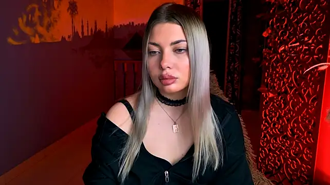 HyileyClark stripchat live cam model