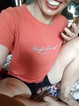 Elfledaa stripchat live cam model