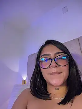 Nicolegh_ stripchat live cam model