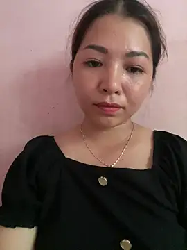 Phiea-nc94 stripchat live cam model