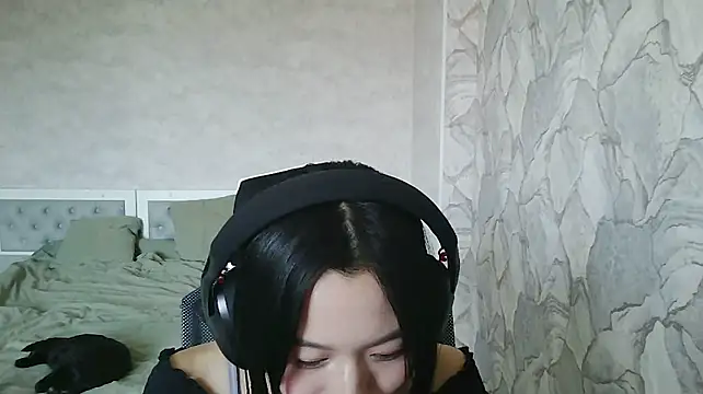 JacklynGingrich stripchat live cam model