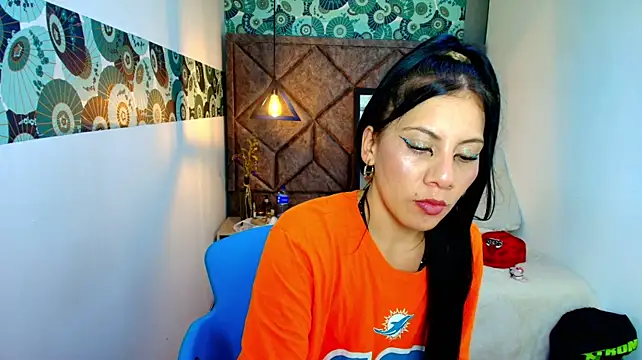 Brithny_Hot stripchat live cam model