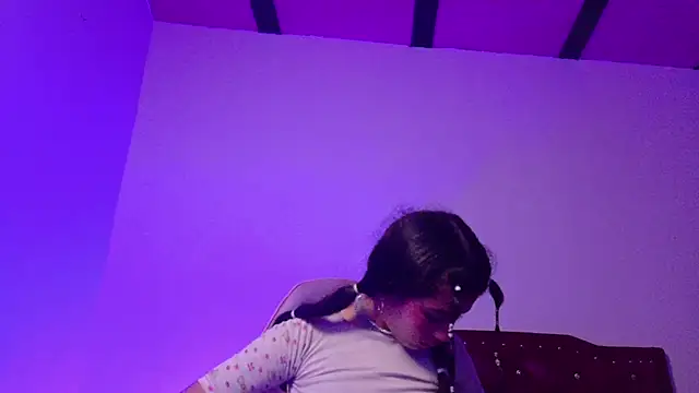 reina_neko stripchat live cam model