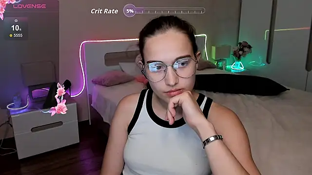 Alisa_Smitti stripchat live cam model