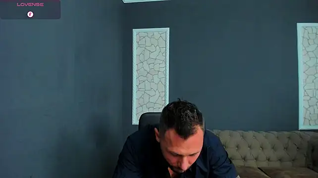 BrianHunts stripchat live cam model