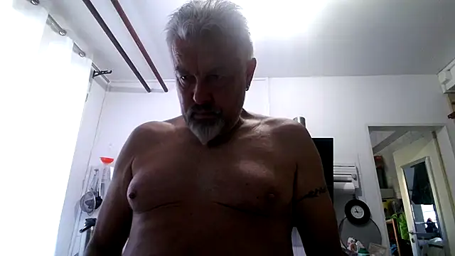Berg_Boy stripchat live cam model