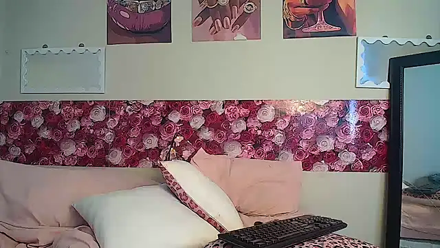 EnchantingLisa stripchat live cam model