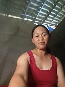 Hala-tia stripchat live cam model