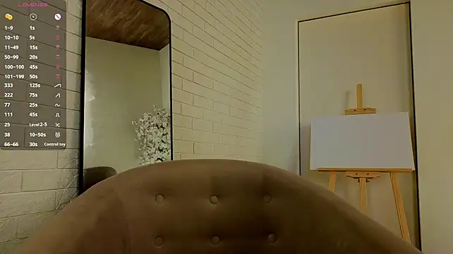 essyle stripchat live cam model