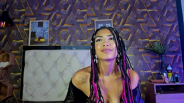 Charlotte_Bunny420 stripchat live cam model