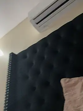 sexykitt3nn stripchat live cam model