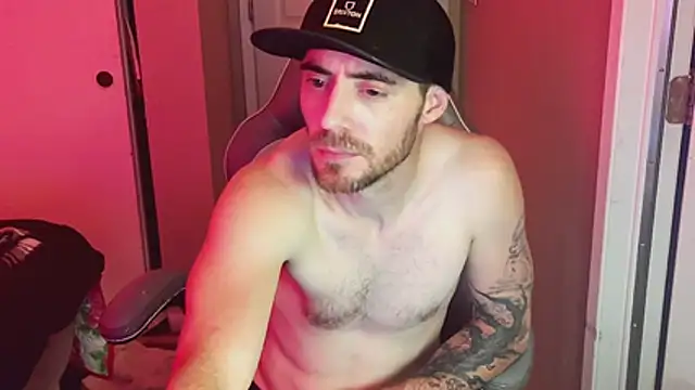 Huntzg23 stripchat live cam model