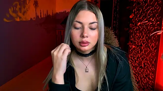 HyileyClark stripchat live cam model