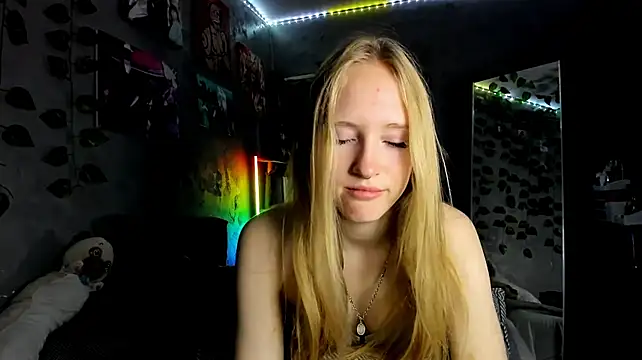 Mia_Azart stripchat live cam model
