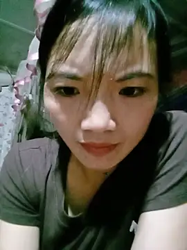 ngan-cute stripchat live cam model