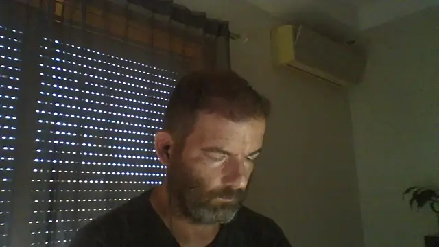 _grj1 stripchat live cam model