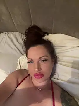 BustyBunny40 stripchat live cam model