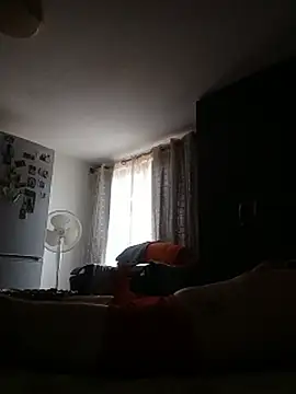 onutuinm stripchat live cam model
