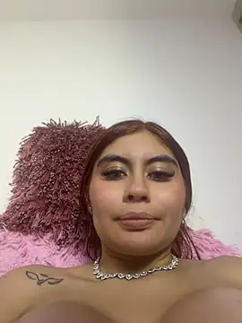 Stormiiii_ stripchat live cam model