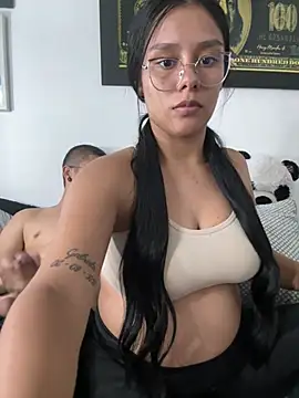 Valentinas08 stripchat live cam model