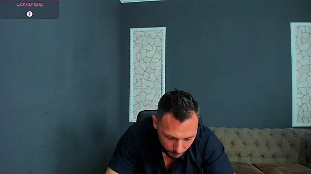 BrianHunts stripchat live cam model