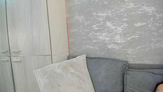Mhelanny2 stripchat live cam model